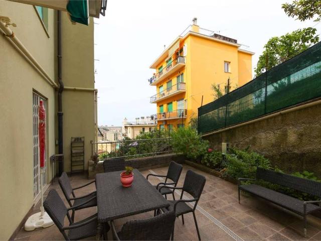 Appartamento in vendita a Genova GE