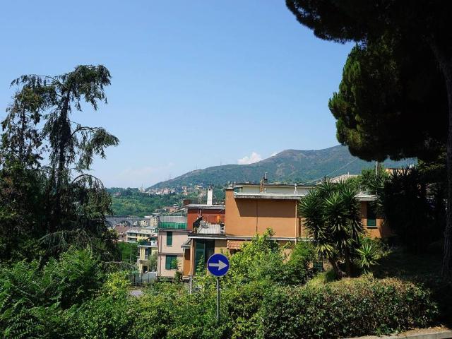 Appartamento in vendita a Genova GE