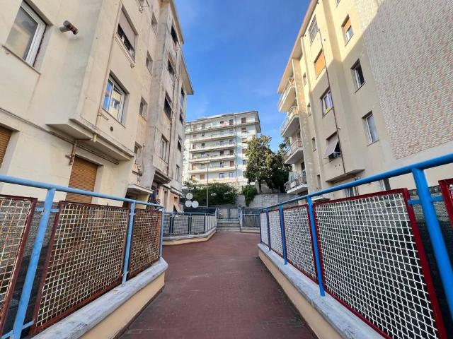 Appartamento in vendita a Genova GE