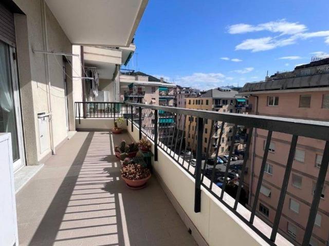 Appartamento in vendita a Genova GE