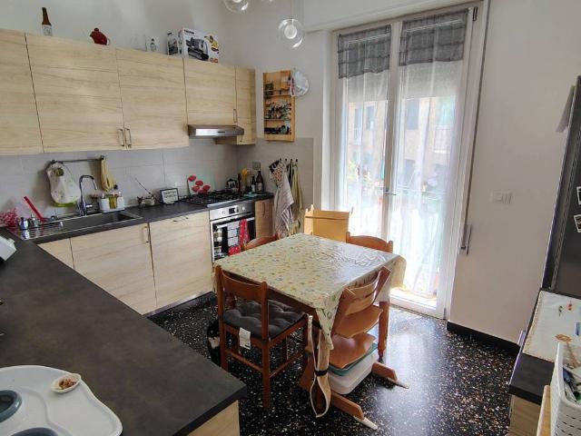 Appartamento in vendita a Genova GE
