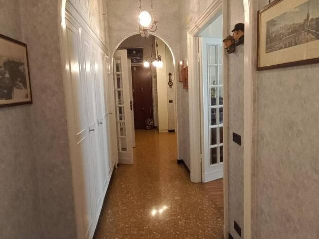 Appartamento in vendita a Genova GE