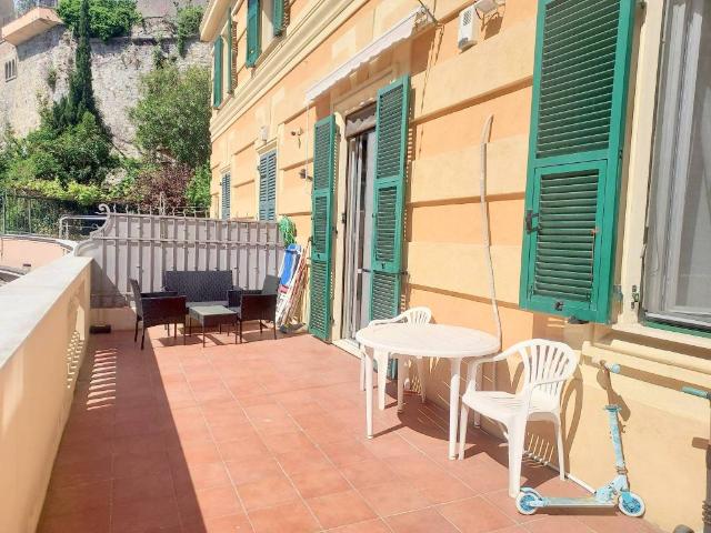 Appartamento in vendita a Genova GE