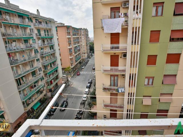 Appartamento in vendita a Genova GE