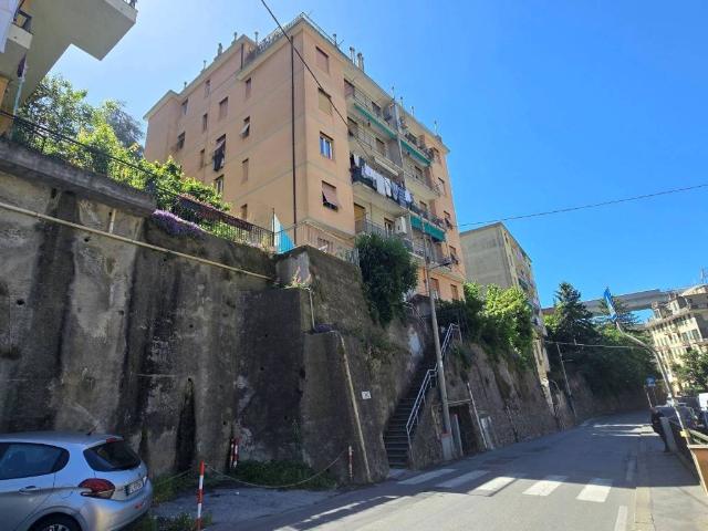 Appartamento in vendita a Genova GE