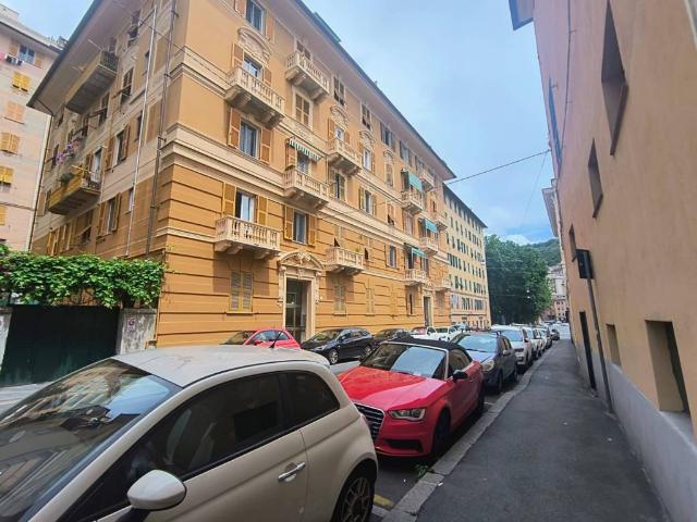 Appartamento in vendita a Genova GE
