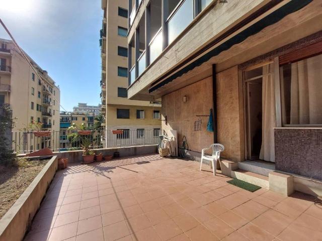 Appartamento in vendita a Genova GE