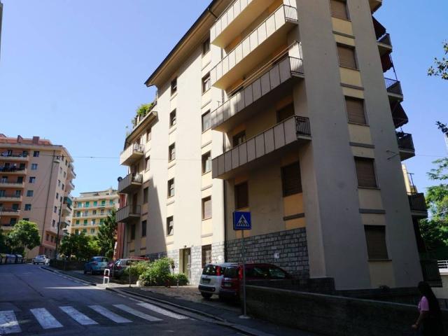 Appartamento in vendita a Genova GE