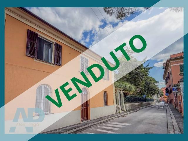 Appartamento in vendita a Genova GE