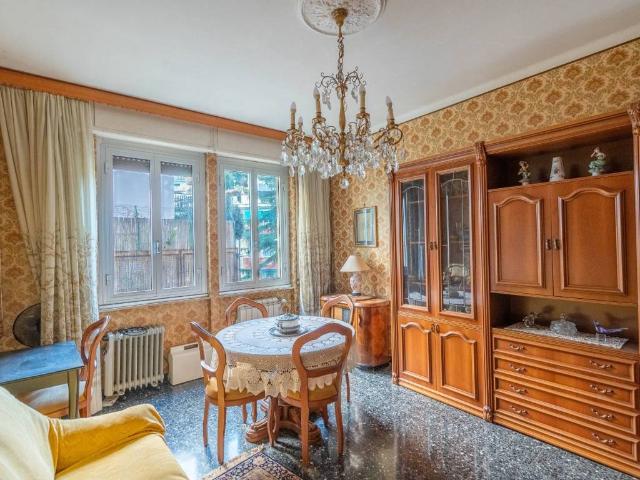 Appartamento in vendita a Genova GE