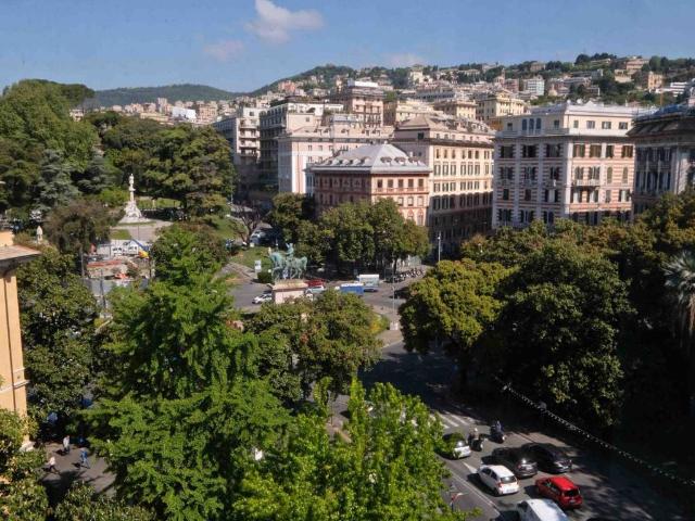 Appartamento in vendita a Genova GE