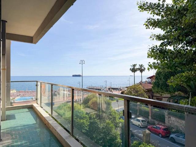 Appartamento in vendita a Genova GE