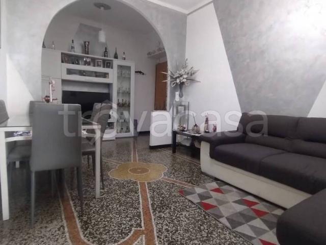 Appartamento in vendita a Genova, Molassana