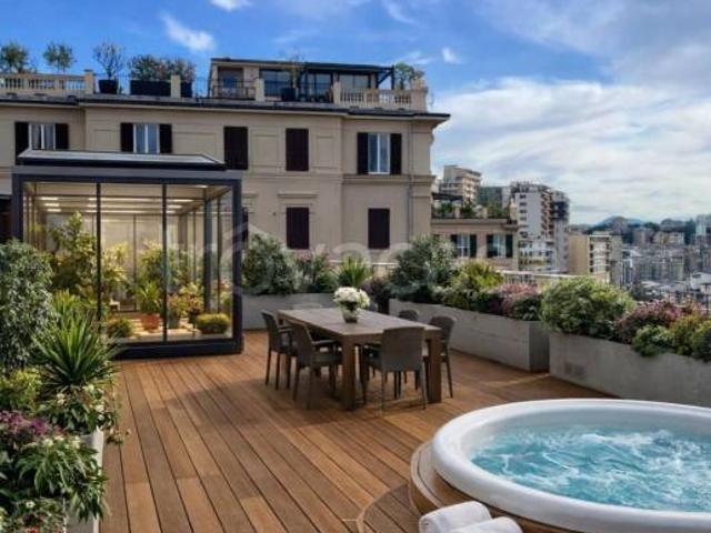 Appartamento in vendita a Genova piazza Corvetto, Centro Città