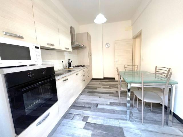 Appartamento in vendita a Genova, Sestri Ponente
