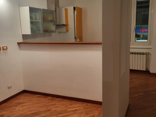 APPARTAMENTO in VENDITA a GENOVA SESTRI PONENTE di 3 vani