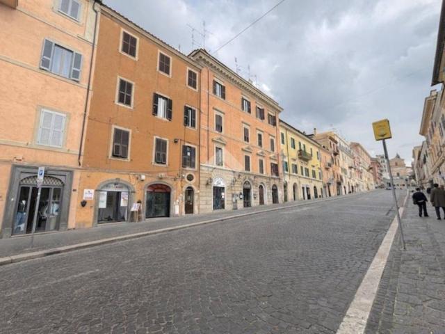Appartamento in vendita a Genzano di Roma RM