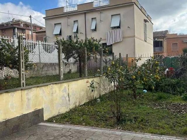 Appartamento in vendita a Genzano di Roma RM