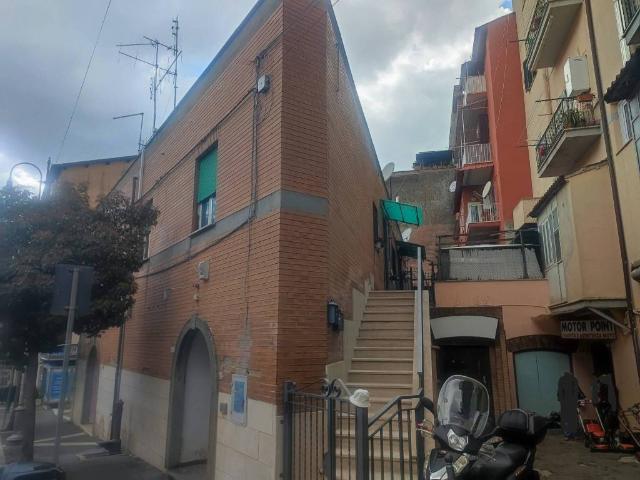 Appartamento in vendita a Genzano di Roma RM