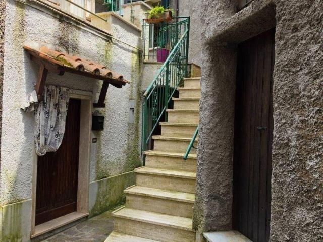 Appartamento in vendita a Gerano RM