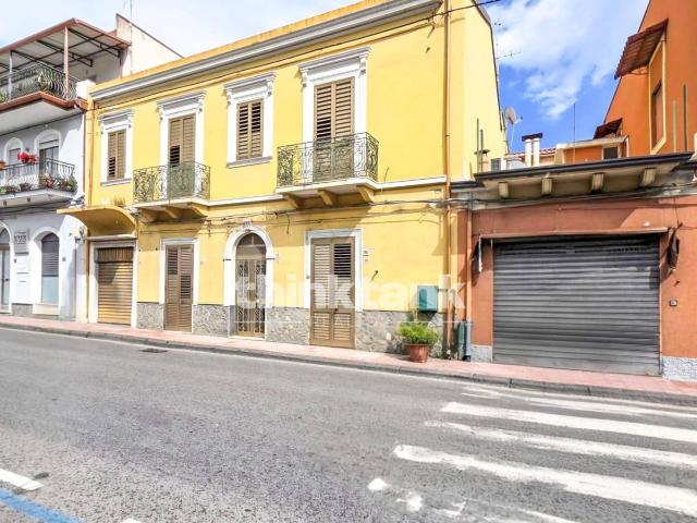 Appartamento in vendita a Giardini Naxos, Giardini