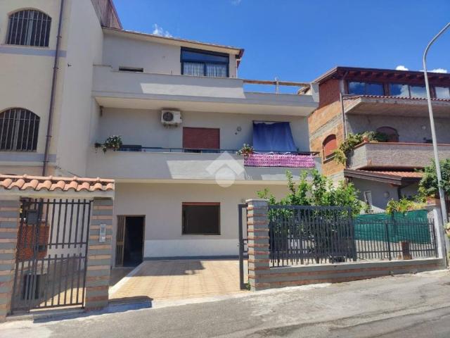 Appartamento in vendita a Giardini Naxos via Bruderi, 21