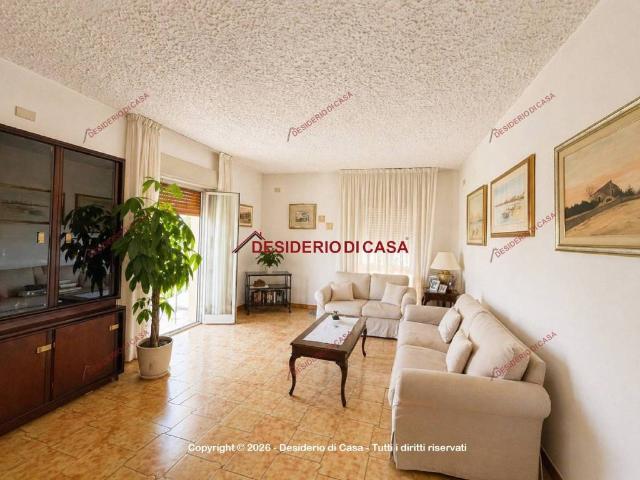 Appartamento in vendita a Giardini Naxos via della Seta, 22