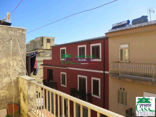 Appartamento in vendita a Giarratana RG