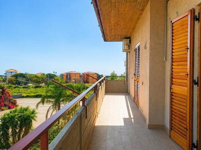 Appartamento in vendita a Giarre