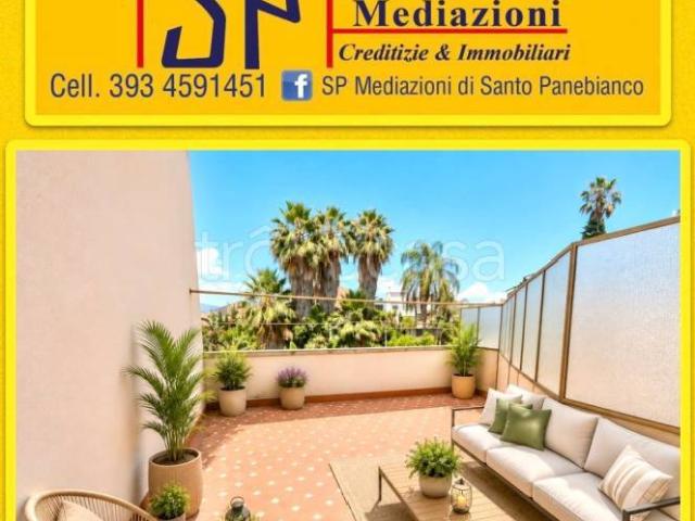 Appartamento in vendita a Giarre via Teatro