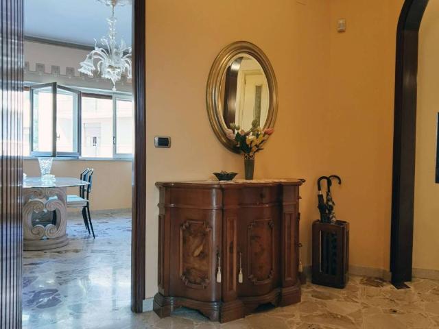 Appartamento in vendita a Giarre CT
