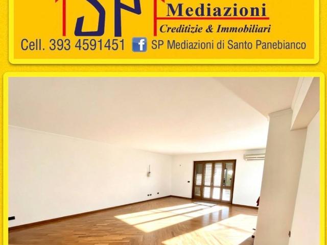Appartamento in vendita a Giarre CT