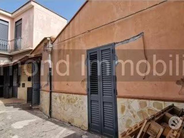 Appartamento in vendita a Giarre CT