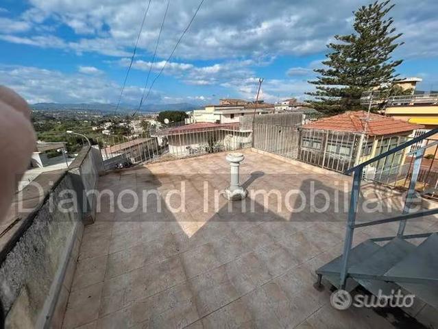 Appartamento in vendita a Giarre CT