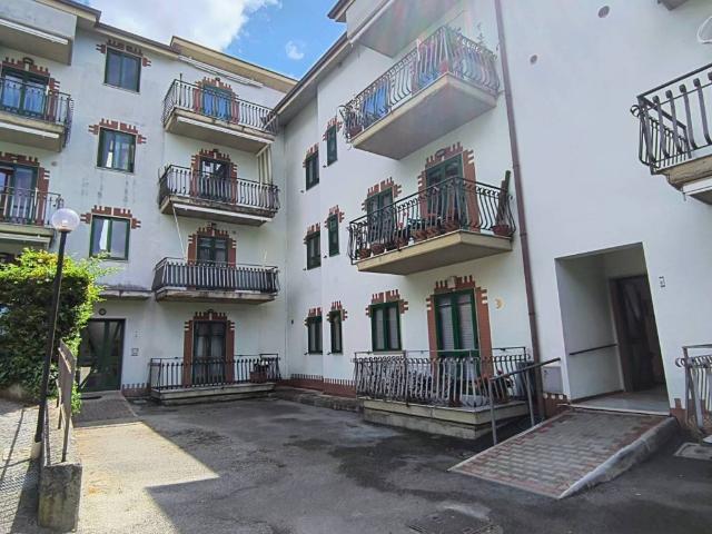 Appartamento in vendita a Giffoni Valle Piana SA