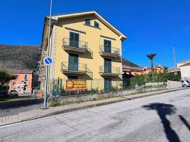 Appartamento in vendita a Giffoni Valle Piana SA