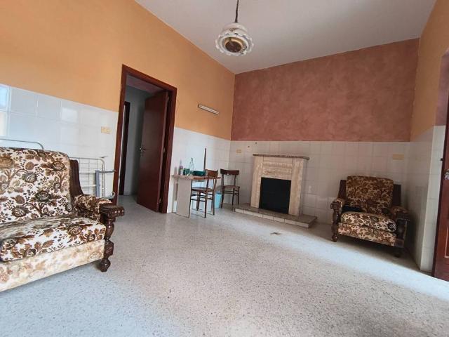 Appartamento in vendita a Giffoni Valle Piana SA