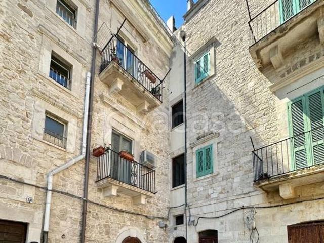 Appartamento in vendita a Giovinazzo piazza Porto, 20