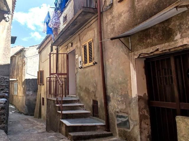 Appartamento in vendita a Girifalco CZ