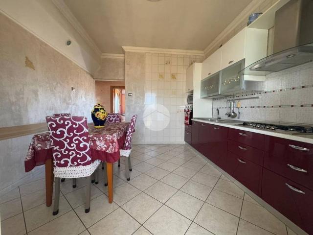 Appartamento in vendita a Giugliano in Campania via colonne 32, 32