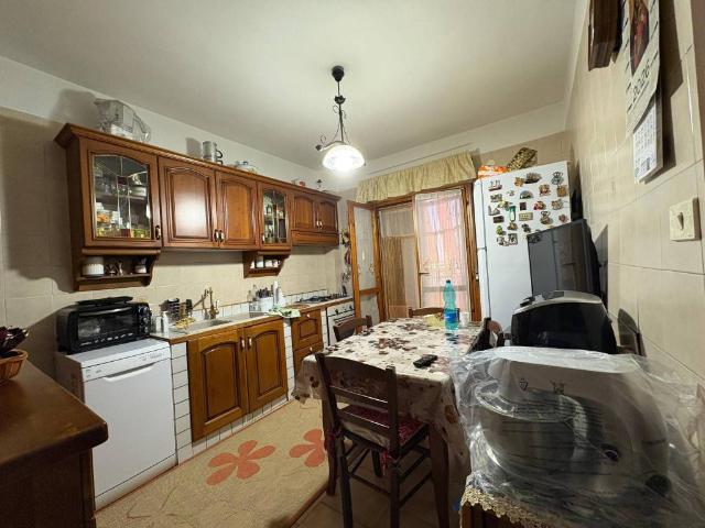 Appartamento in vendita a Giugliano in Campania NA