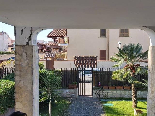 Appartamento in vendita a Giugliano in Campania NA