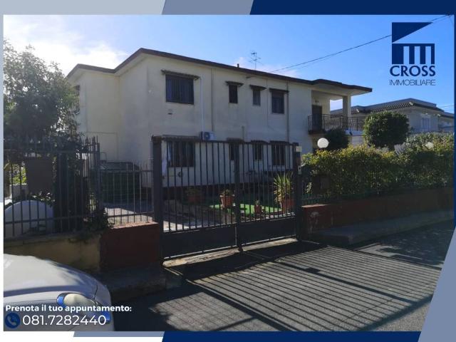 Appartamento in vendita a Giugliano in Campania NA