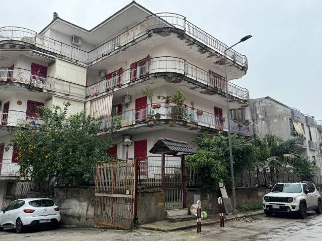 Appartamento in vendita a Giugliano in Campania NA
