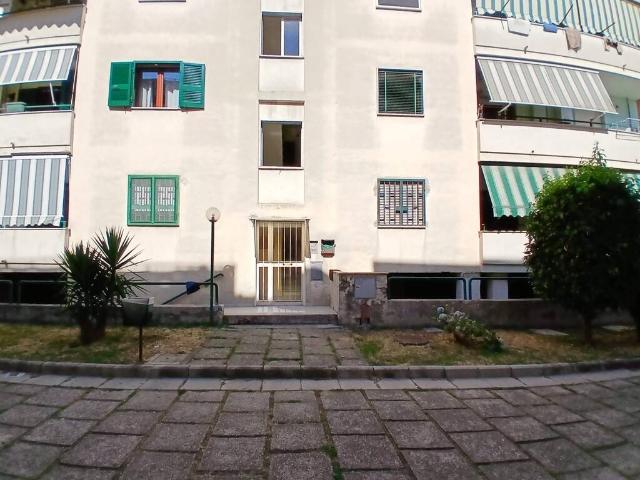 Appartamento in vendita a Giugliano in Campania NA