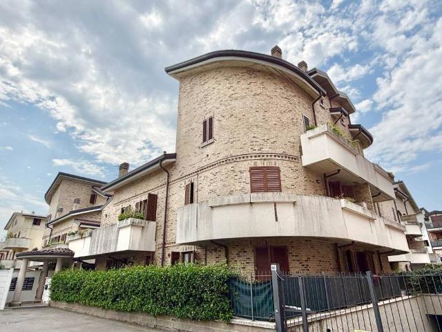 Appartamento in vendita a Giussano MB
