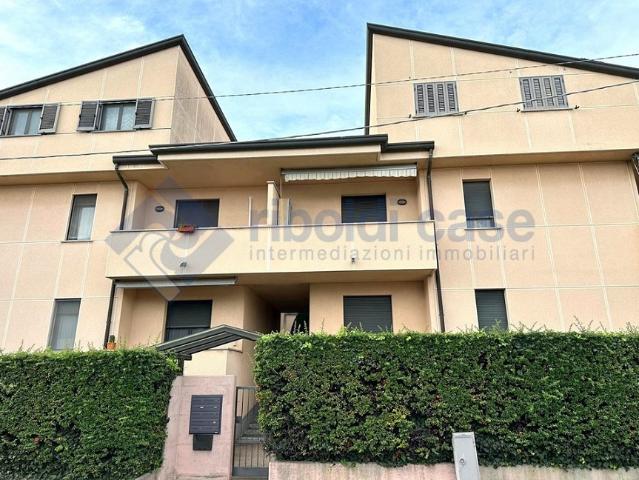 APPARTAMENTO in VENDITA a GIUSSANO di 5 vani