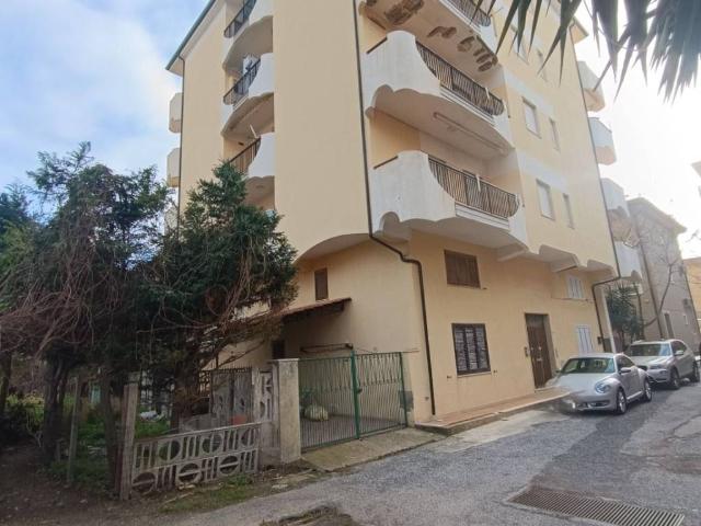 Appartamento in vendita a Gizzeria CZ