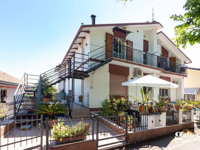 Appartamento in vendita a Gradara