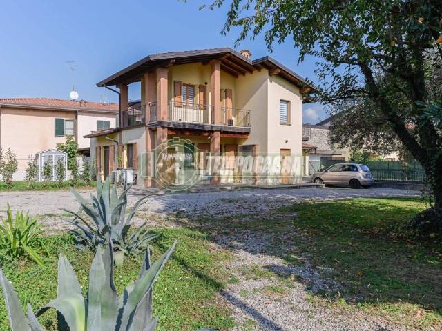 Appartamento in vendita a Grassobbio BG